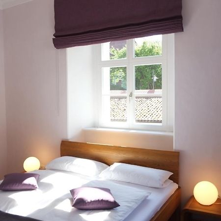 65Qm Wohnung Klosterblick Im Historischen Pfarrhaus Pielenhofen Extérieur photo
