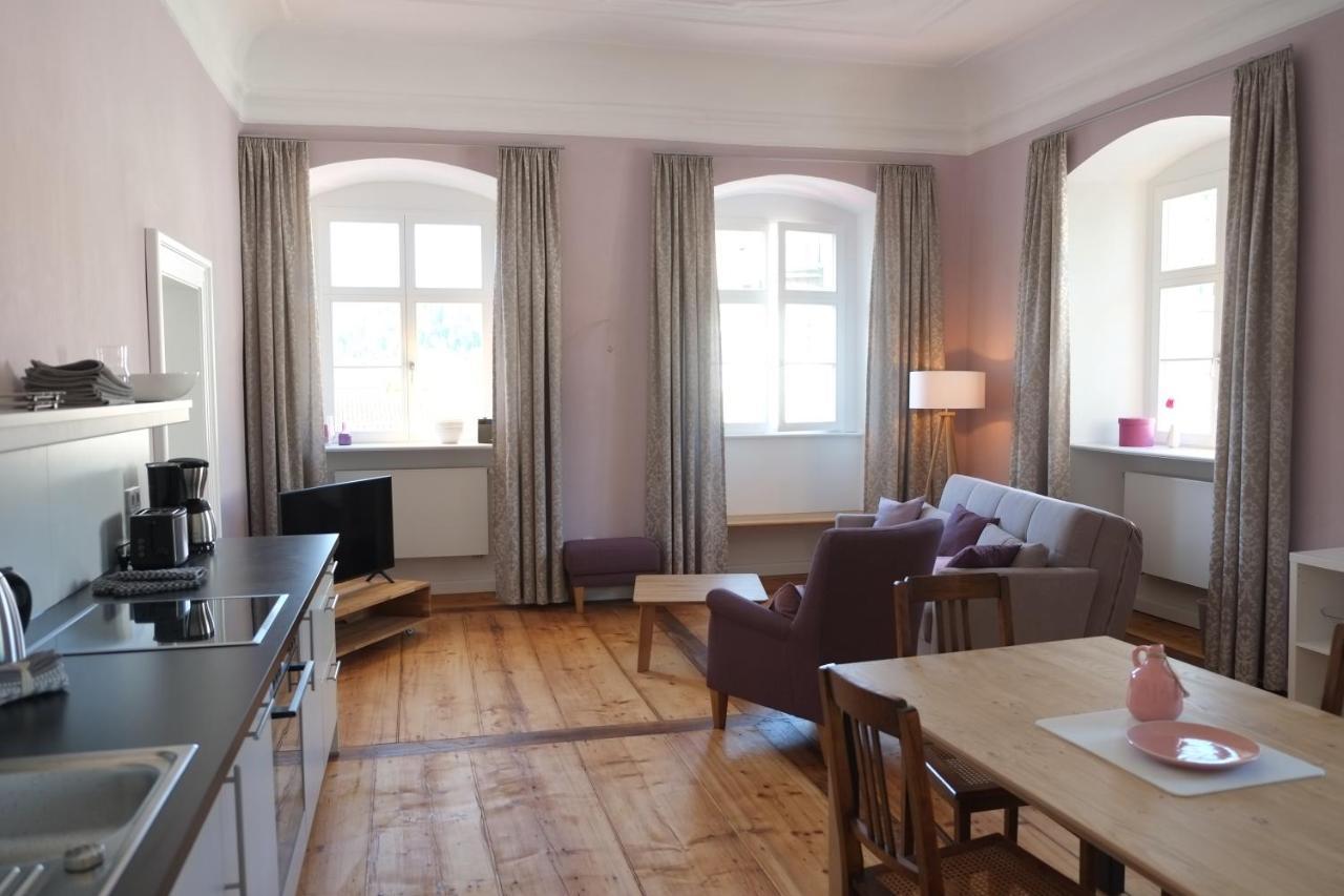 65Qm Wohnung Klosterblick Im Historischen Pfarrhaus Pielenhofen Extérieur photo